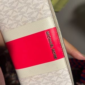 Michael kors purse and wallet
